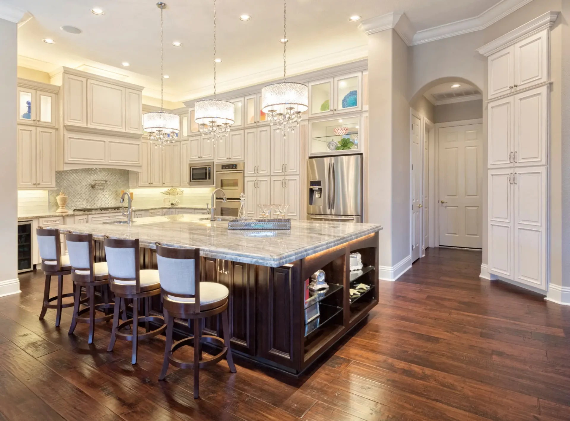 Luxury kitchen with large island